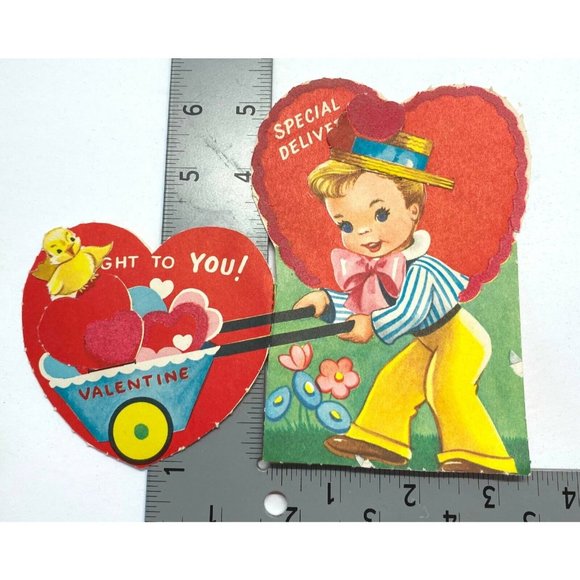 Vintage 1940s Valentine Greeting Card Special Delivery Hearts 5.5 Inch Tall - Picture 3 of 5